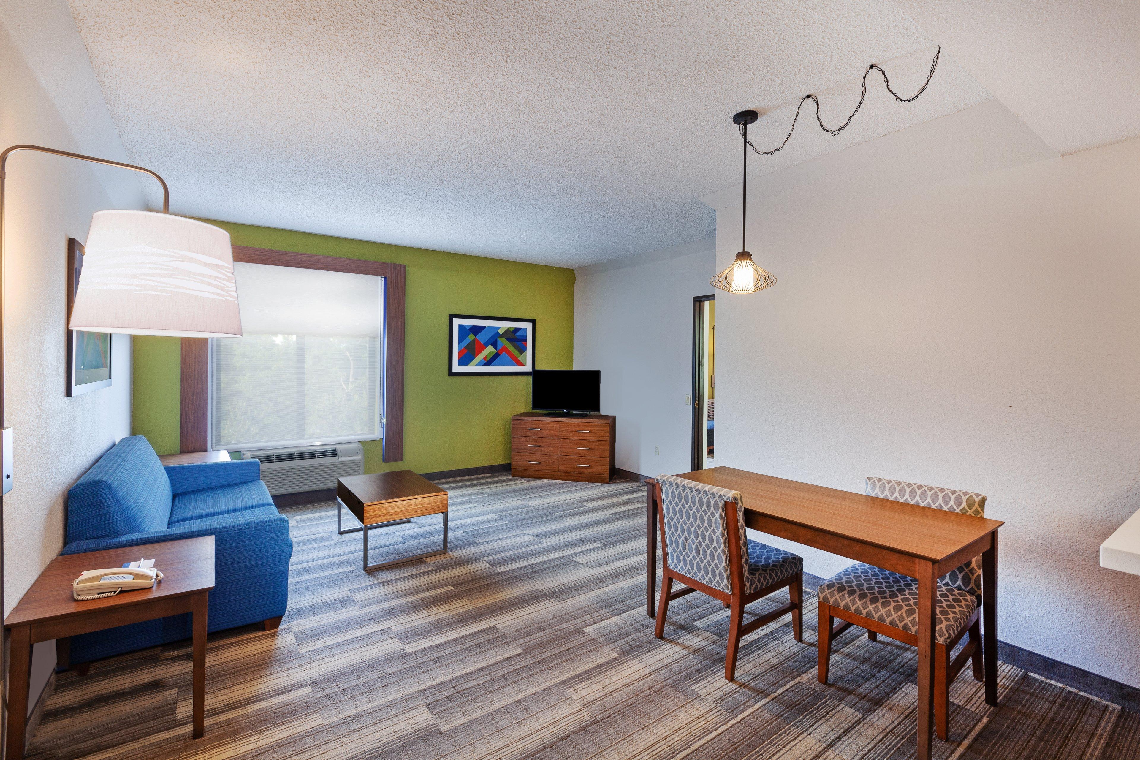 Holiday Inn Express & Suites Houston - Memorial Park Area By Ihg Exterior photo